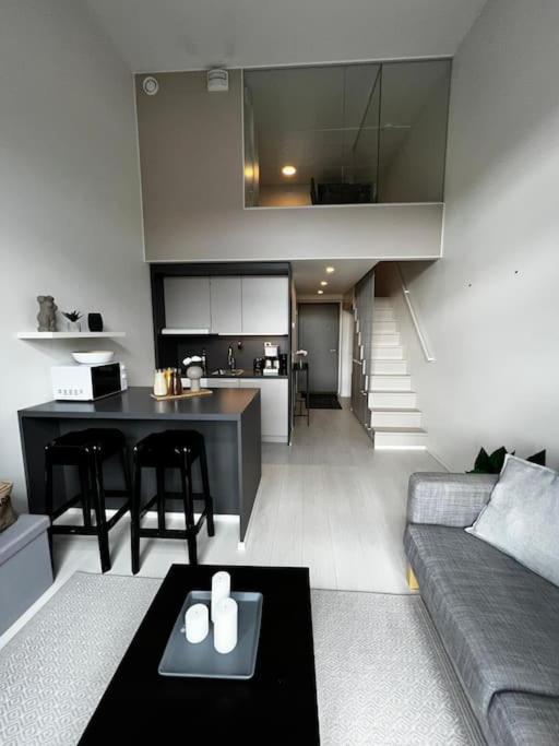 Apartament Cozy Penthouse Loft - Near The Airport Vantaa Zewnętrze zdjęcie